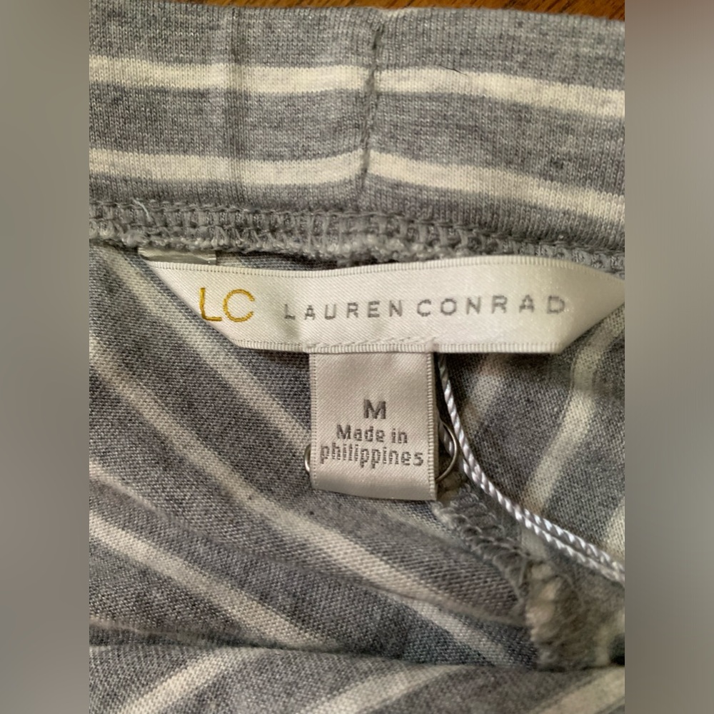 Lauren Conrad Gray and White Striped Maxi Skirt Size M NWT - Picture 4 of 6